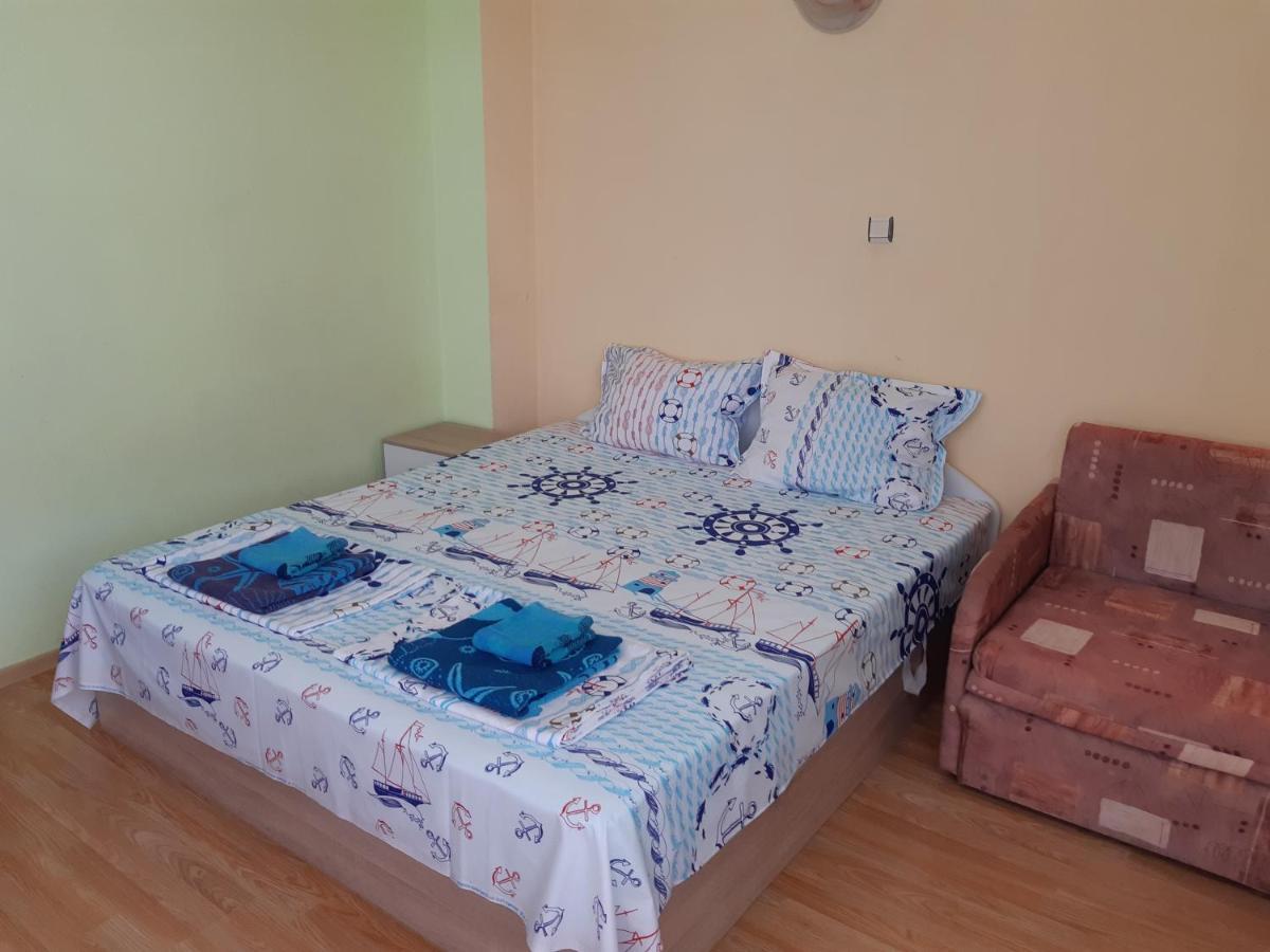 Kazlarov Guest House Kiten  Exterior photo