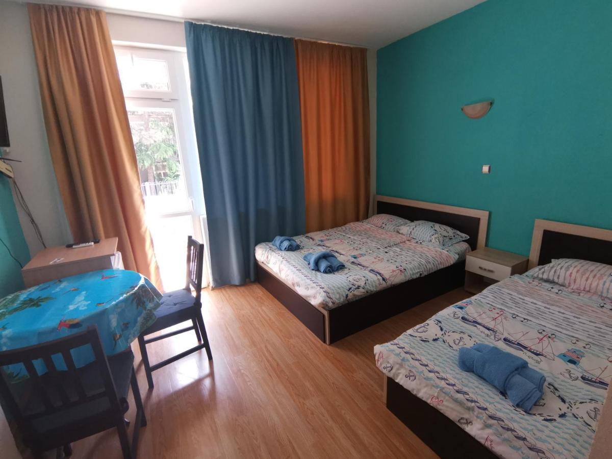 Kazlarov Guest House Kiten  Exterior photo